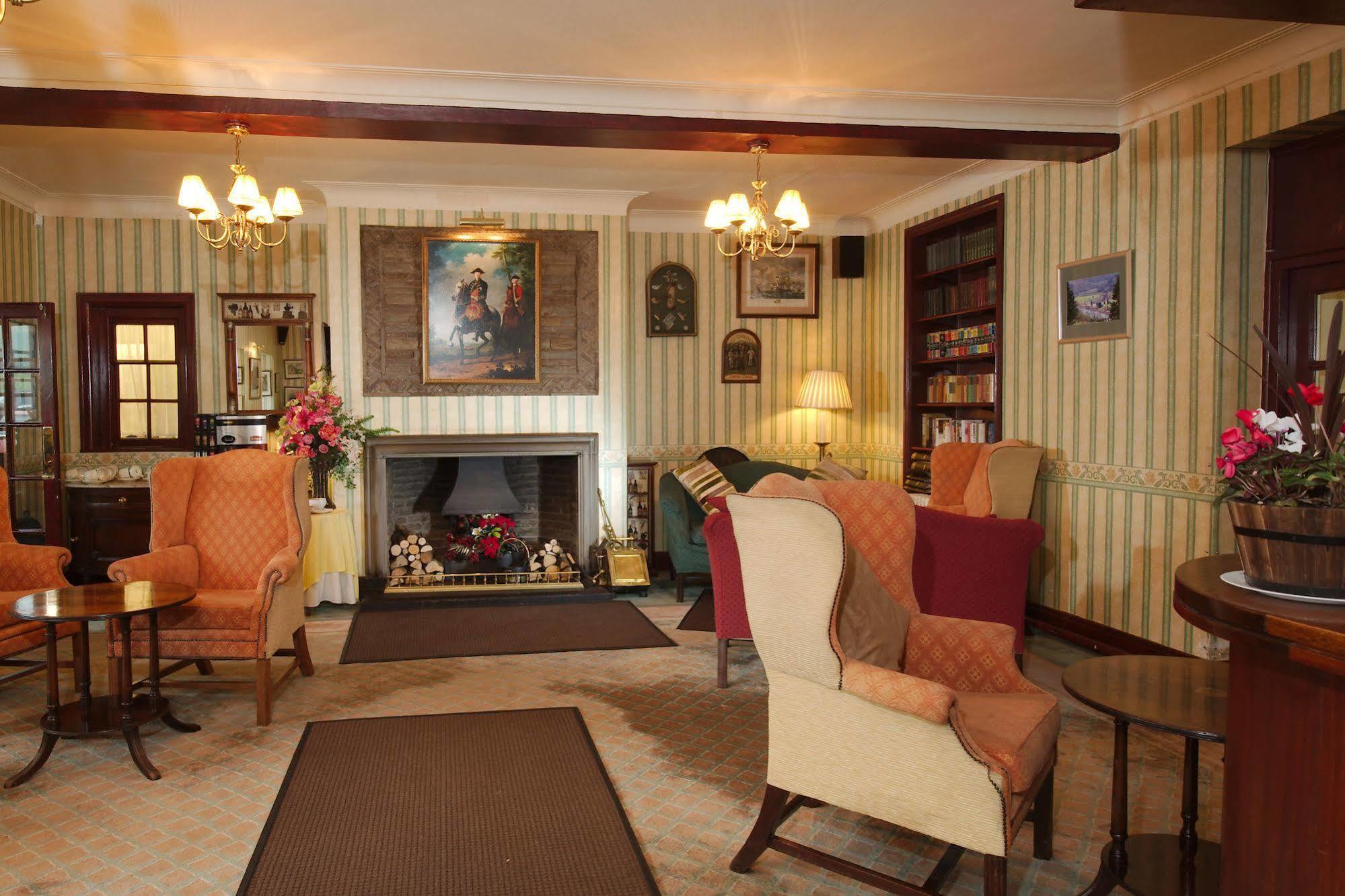 Royal George Hotel Tintern Kültér fotó